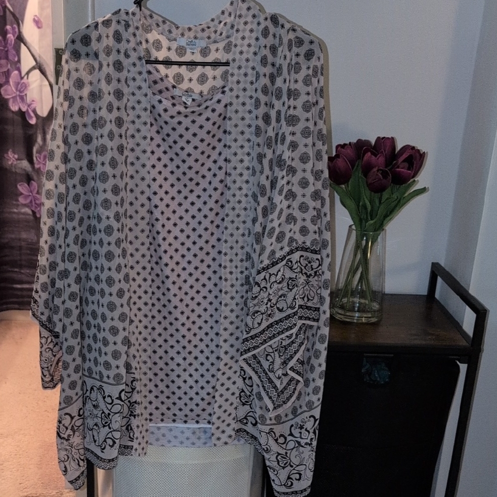 Croft & Barrow Black and Tan Patterned Cardigan